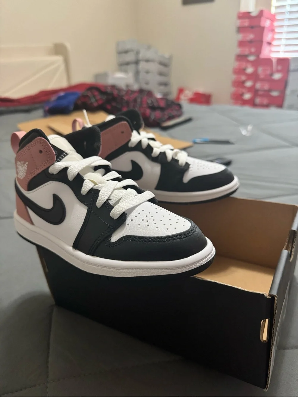 Jordan 1 Mid Kids Black, White & Pink Mid-Top Sneakers